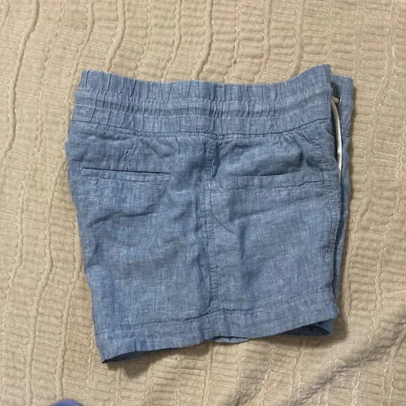 Athleta Light Blue Chambray Shorts, size 10 - Picture 3 of 8